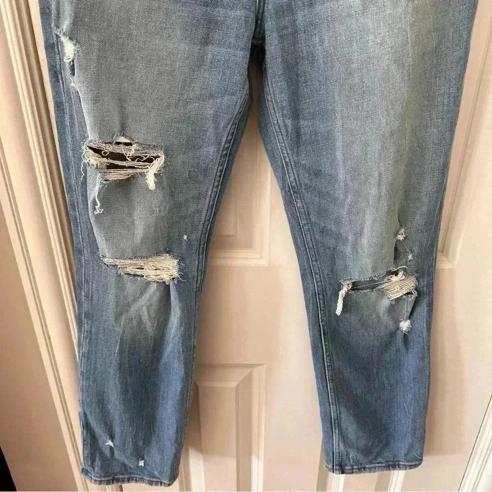 Nwt Abercrombie &‎ Fitch Ultra High Rise Mom Jeans Thrashed Denim Womens 26 2R